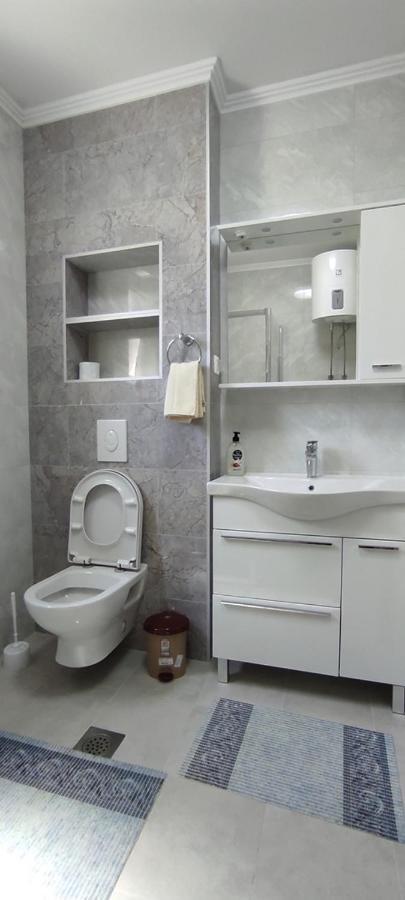 One Bedroom Apartment Gogo With Private Parking Neum Exterior photo